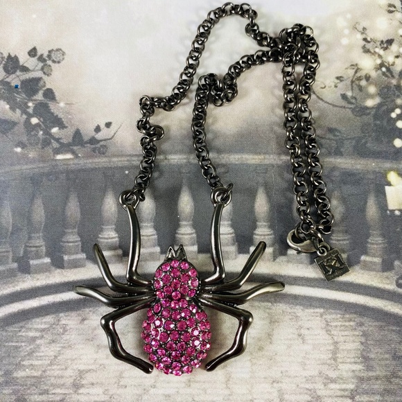 Sparkle Spider Necklace with Baby Pink crystals - Picture 4 of 5